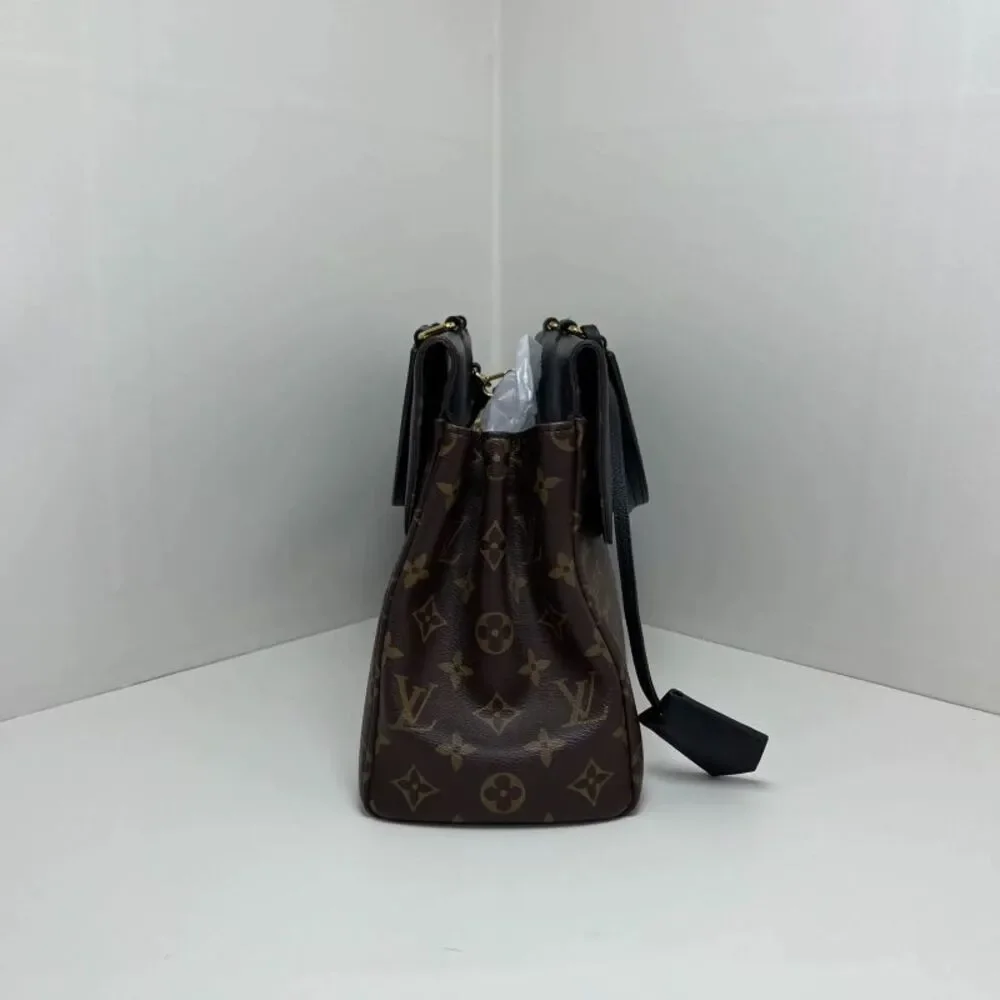 Louis Vuitton Women Pre-Loved Bag Very Good Condition